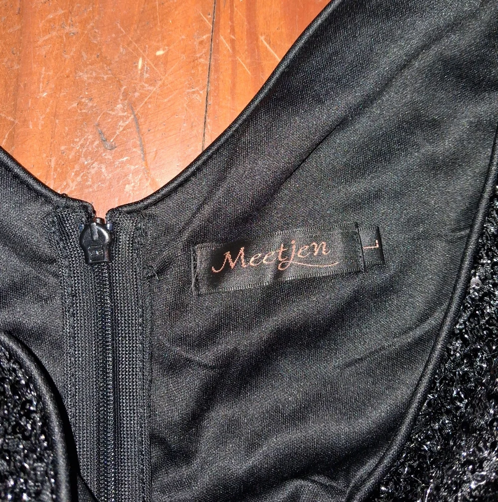 Meetjen Sequin Black Dress - Picture 4 of 5